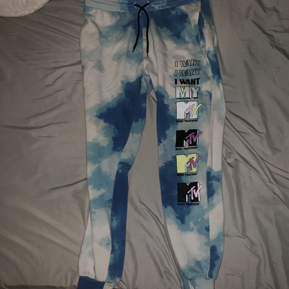 MTV sweats